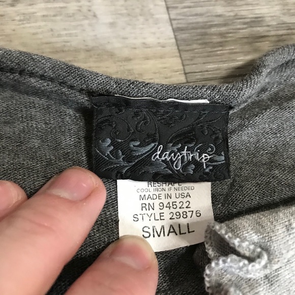 DayTrip Grey Red Stripes Cardigan; size small - Picture 2 of 6